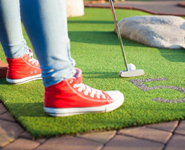 Minigolf sur herbe